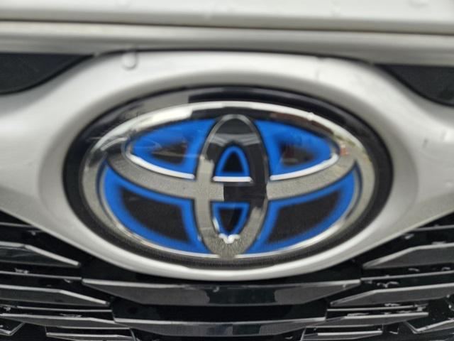 used 2023 Toyota Highlander Hybrid car, priced at $38,995