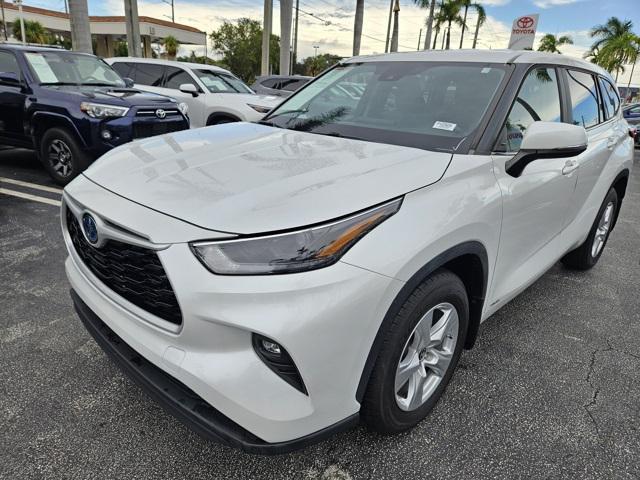 used 2023 Toyota Highlander Hybrid car, priced at $38,995
