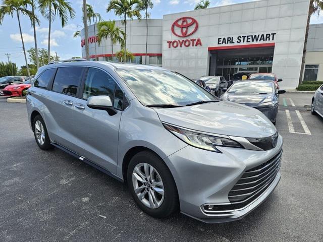 used 2023 Toyota Sienna car, priced at $49,995