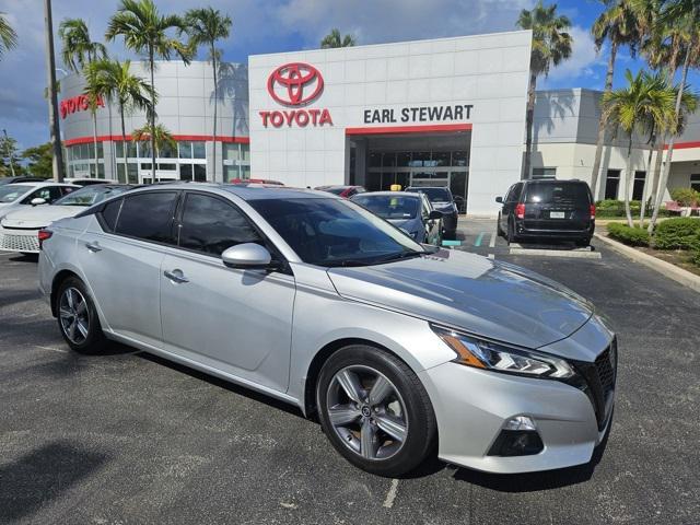 used 2022 Nissan Altima car, priced at $21,995