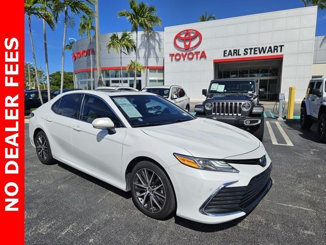 used 2022 Toyota Camry Hybrid car, priced at $23,298