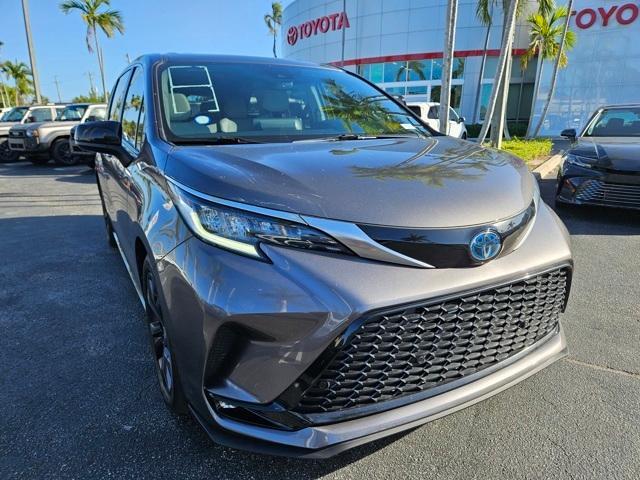 used 2022 Toyota Sienna car, priced at $41,995