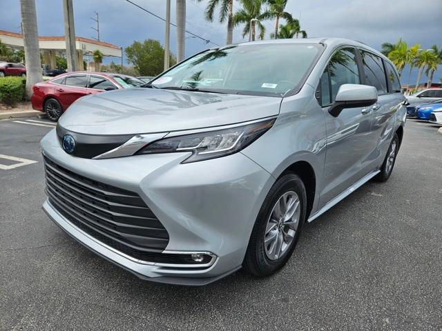 used 2023 Toyota Sienna car, priced at $42,994