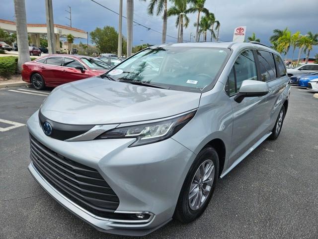 used 2023 Toyota Sienna car, priced at $42,994