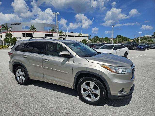 used 2016 Toyota Highlander car, priced at $19,995