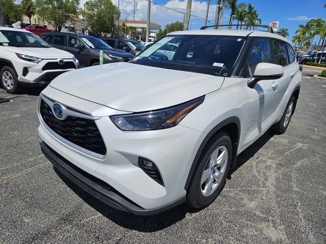 used 2023 Toyota Highlander Hybrid car, priced at $35,798