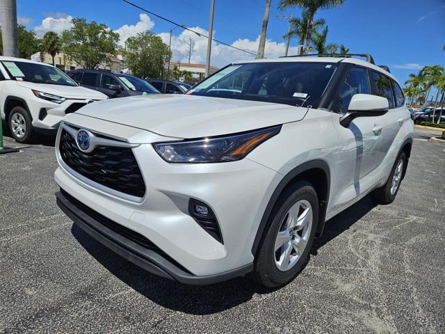 used 2023 Toyota Highlander Hybrid car, priced at $35,798