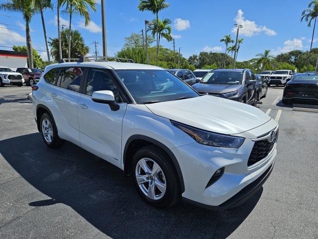 used 2023 Toyota Highlander Hybrid car, priced at $36,995