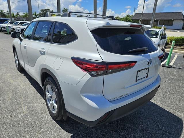 used 2023 Toyota Highlander Hybrid car, priced at $35,798