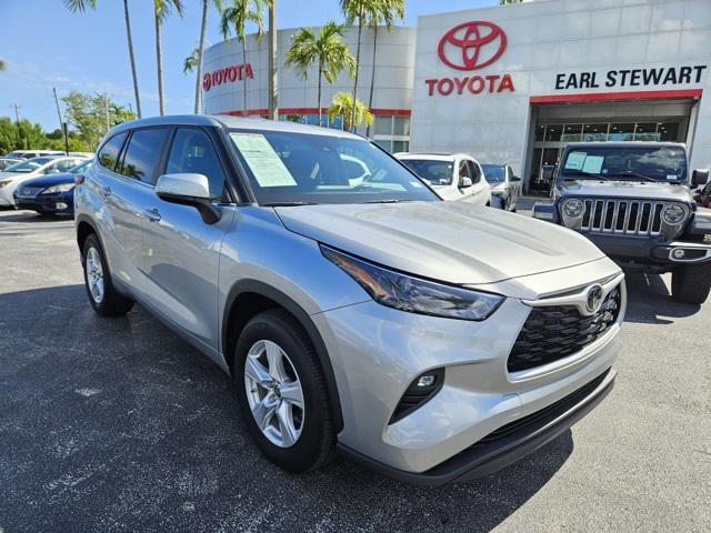 used 2024 Toyota Highlander car, priced at $37,995