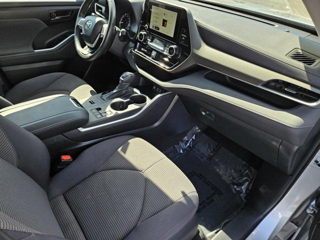 used 2024 Toyota Highlander car, priced at $37,995