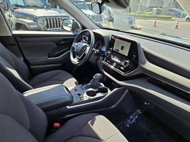 used 2024 Toyota Highlander car, priced at $37,995