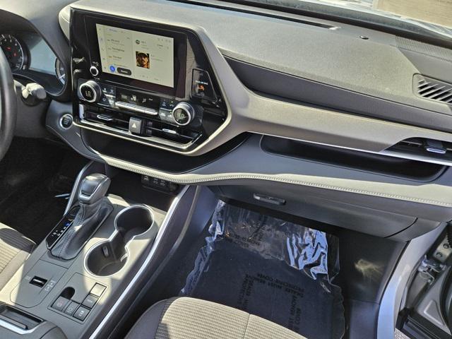 used 2024 Toyota Highlander car, priced at $37,995