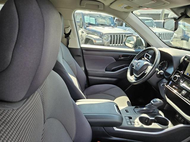 used 2024 Toyota Highlander car, priced at $37,995