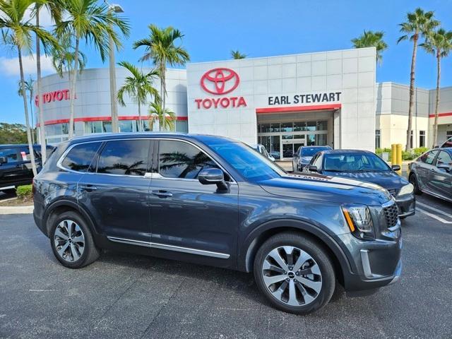 used 2022 Kia Telluride car, priced at $31,995