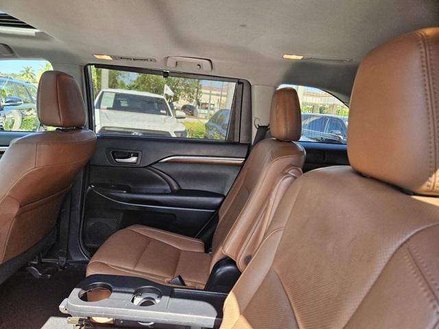 used 2018 Toyota Highlander car, priced at $24,995