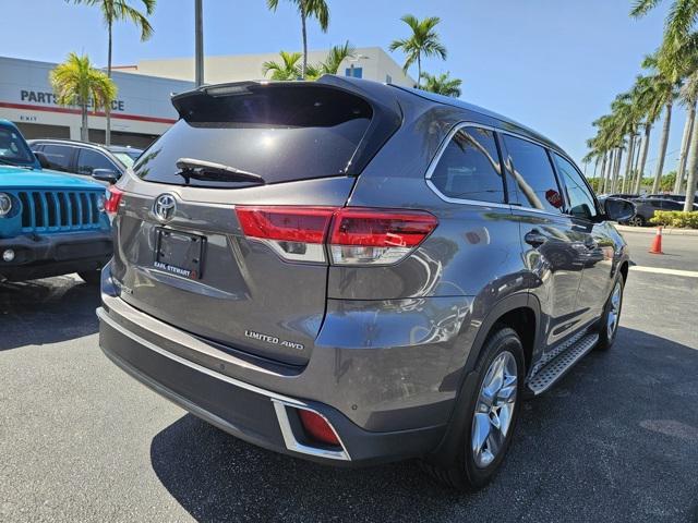 used 2018 Toyota Highlander car, priced at $24,995