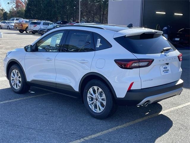 new 2025 Ford Escape car, priced at $30,752