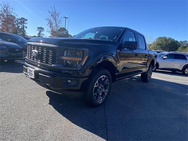 new 2024 Ford F-150 car, priced at $45,929