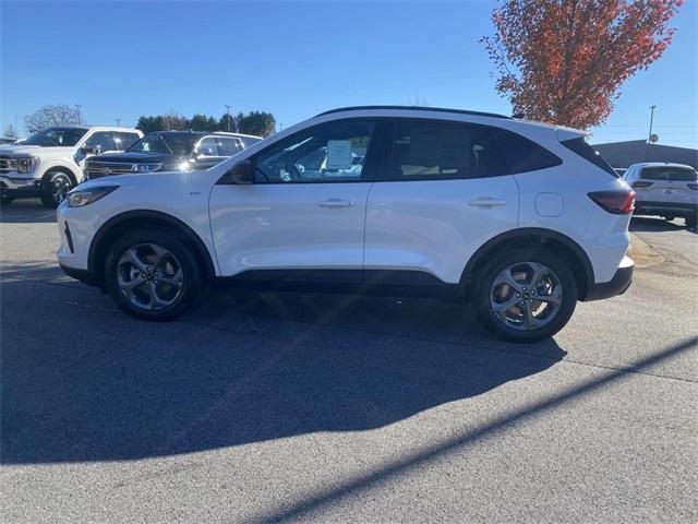 new 2025 Ford Escape car, priced at $30,176