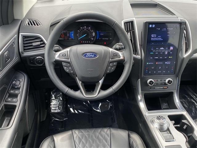 new 2024 Ford Edge car, priced at $37,135