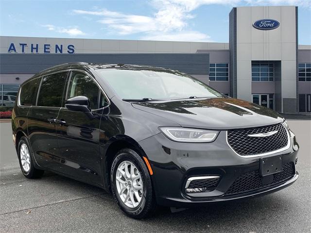 used 2022 Chrysler Pacifica car, priced at $23,689