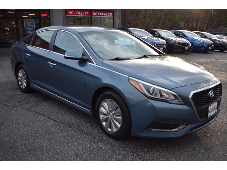 used 2016 Hyundai Sonata Hybrid car, priced at $11,495