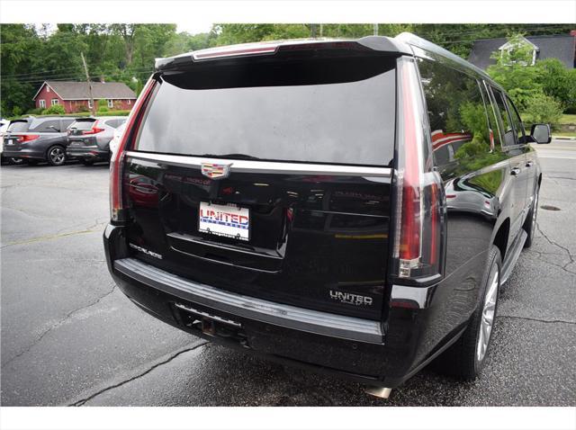 used 2019 Cadillac Escalade ESV car, priced at $31,495
