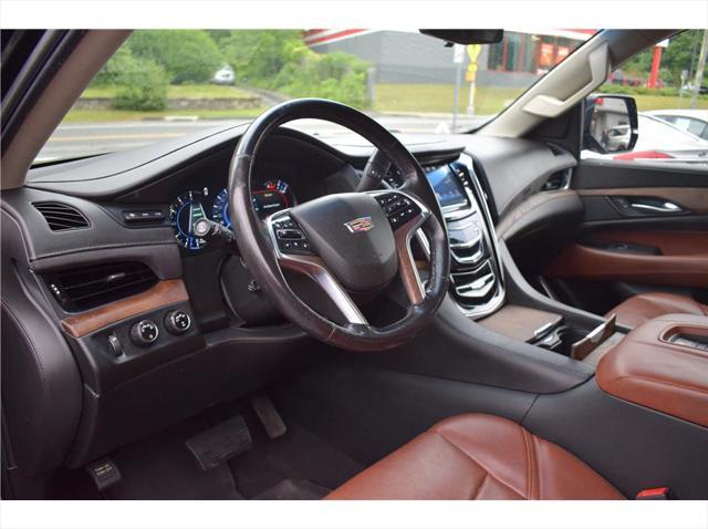 used 2019 Cadillac Escalade ESV car, priced at $31,495