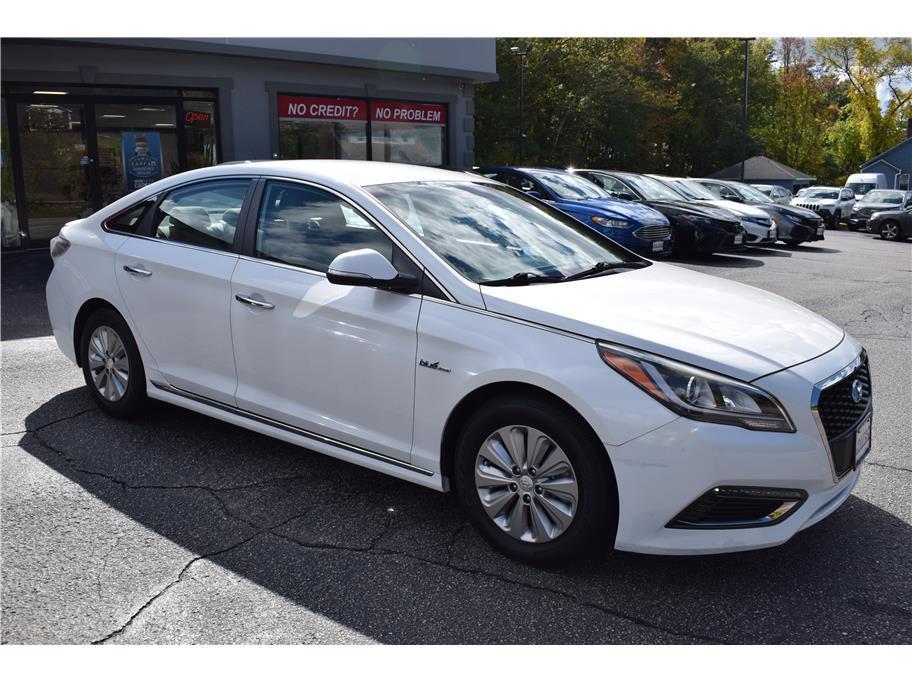 used 2016 Hyundai Sonata Hybrid car, priced at $13,795