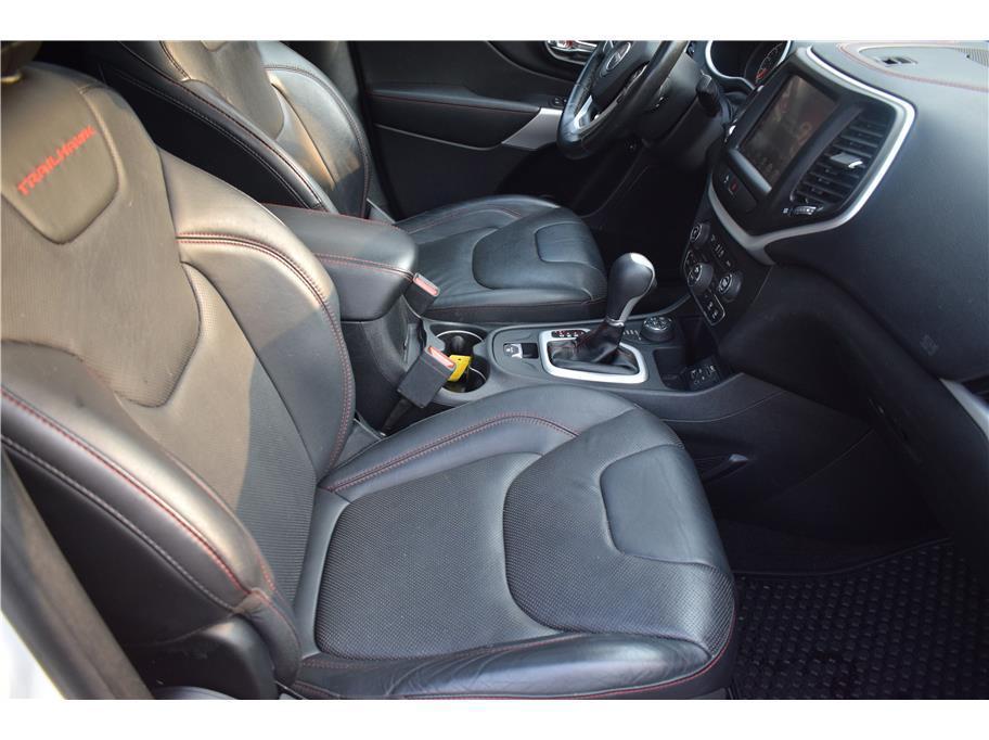 used 2018 Jeep Cherokee car, priced at $13,495