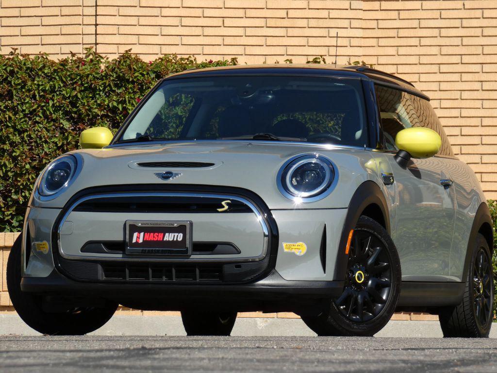 used 2022 MINI Hardtop car, priced at $17,990