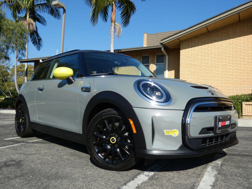used 2022 MINI Hardtop car, priced at $17,990