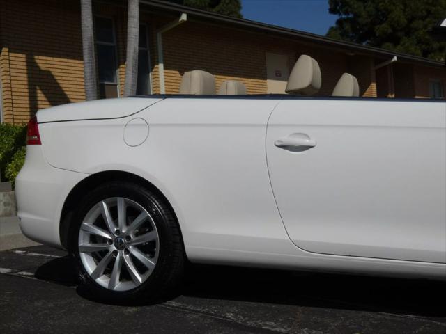 used 2014 Volkswagen Eos car, priced at $12,990