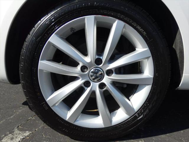 used 2014 Volkswagen Eos car, priced at $11,990