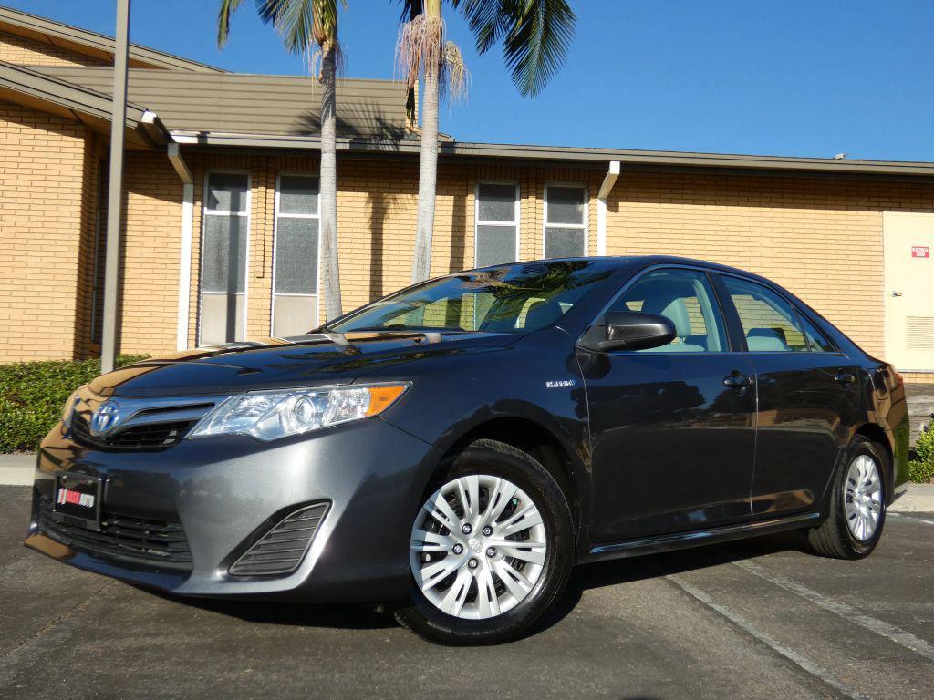 used 2013 Toyota Camry Hybrid car, priced at $13,790