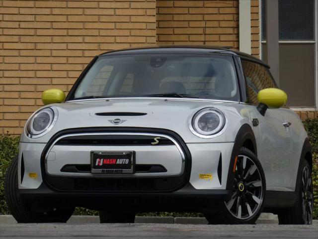 used 2022 MINI Hardtop car, priced at $20,990