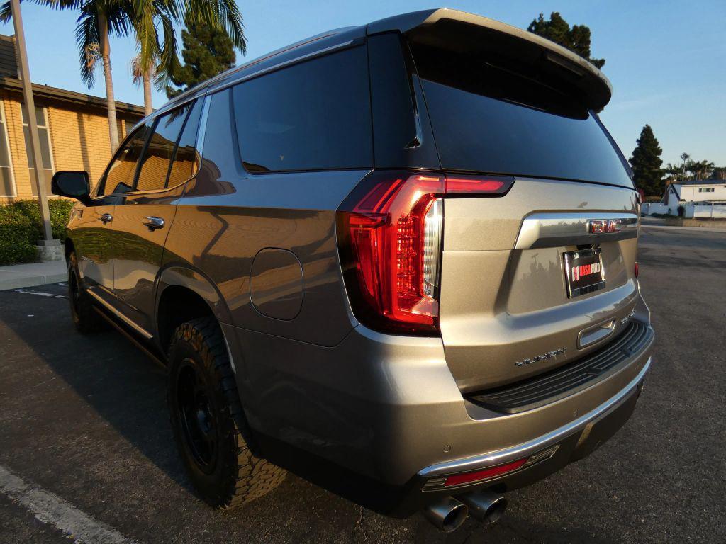 used 2021 GMC Yukon car, priced at $43,990