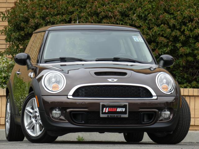 used 2013 MINI Hardtop car, priced at $10,990