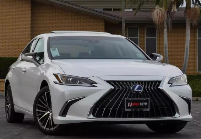 used 2021 Lexus ES 300h car, priced at $33,490