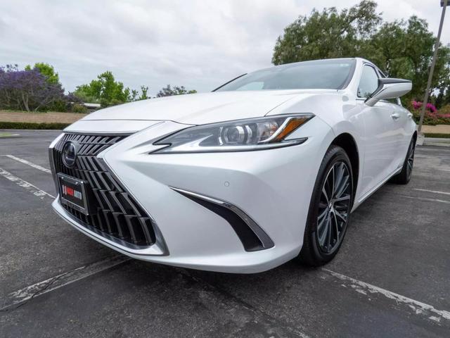 used 2021 Lexus ES 300h car, priced at $33,490