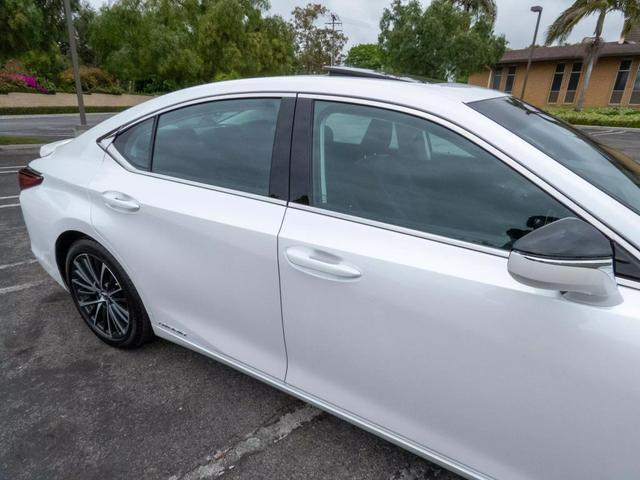 used 2021 Lexus ES 300h car, priced at $33,490