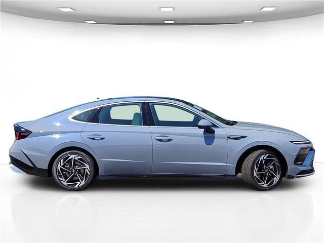 new 2025 Hyundai Sonata car, priced at $30,340