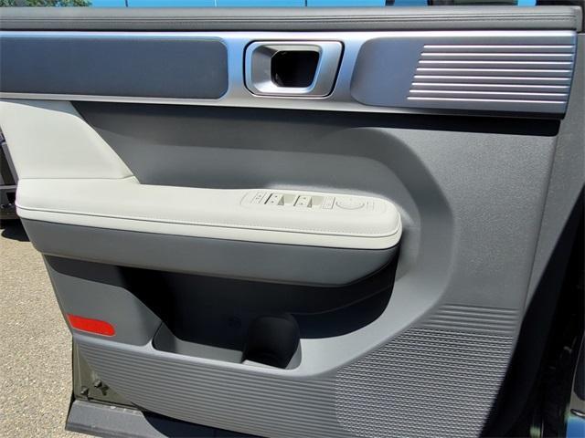 new 2025 Hyundai SANTA FE HEV car, priced at $38,300