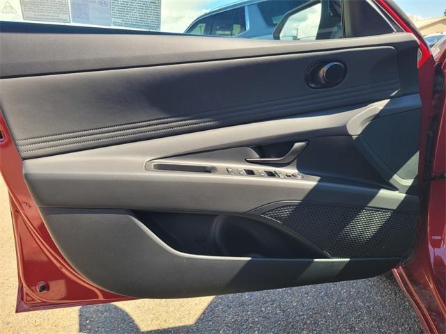 new 2025 Hyundai ELANTRA HEV car, priced at $26,685