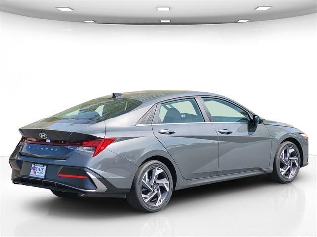 new 2025 Hyundai Elantra car, priced at $26,285