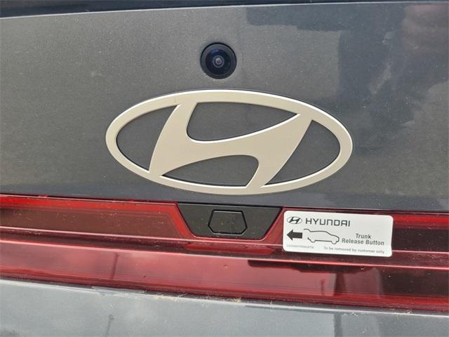 new 2025 Hyundai Elantra car, priced at $23,700