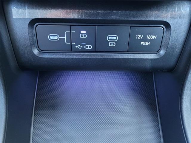 new 2025 Hyundai TUCSON Hybrid car, priced at $40,840
