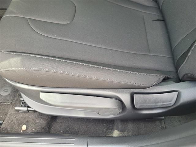 new 2025 Hyundai ELANTRA HEV car, priced at $28,210