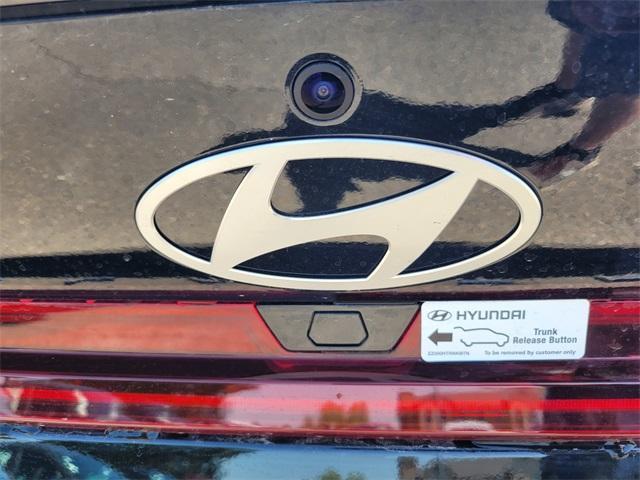 new 2025 Hyundai ELANTRA HEV car, priced at $26,185